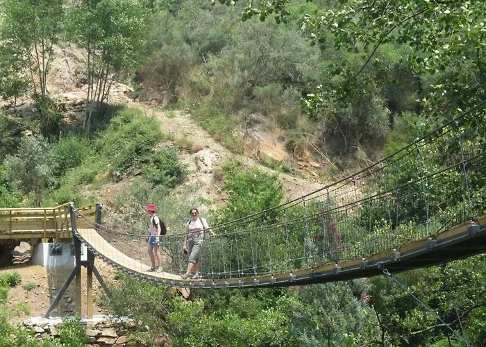 Quinta Da Ribeirinha 民宿